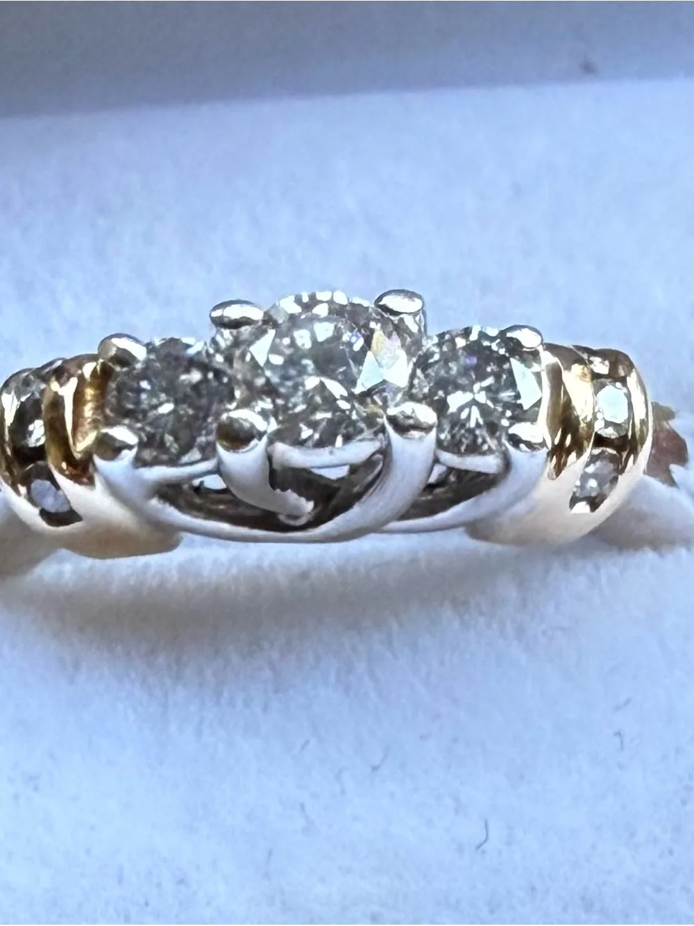 Stunning Vintage 14k Two-Tone Gold 1/2 CTW Natural Diamond Ring size 8.5